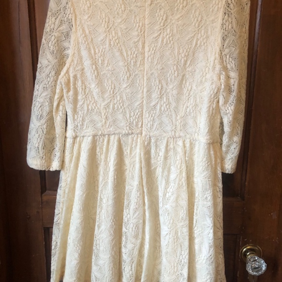 TOPSHOP lace dress - Picture 2 of 4